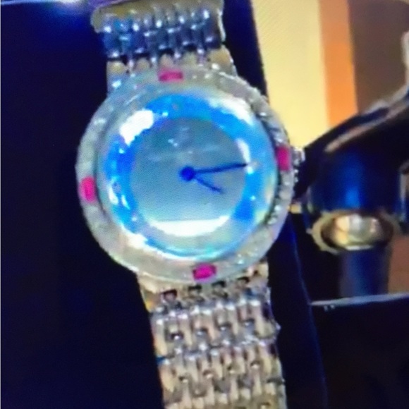 This is Valentino Brand New - Picture 1 of 4